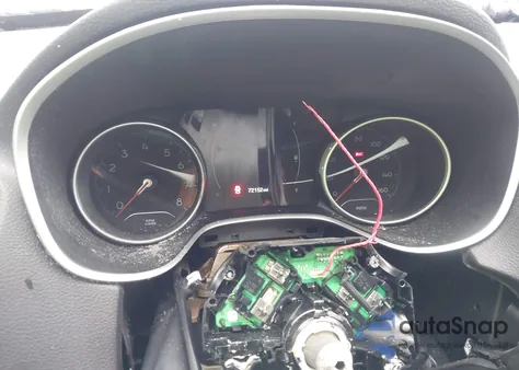 2019 Jeep Compass Latitude 4X4 z USA, uszkodzony, nr VIN 3C4NJDBB5KT595751